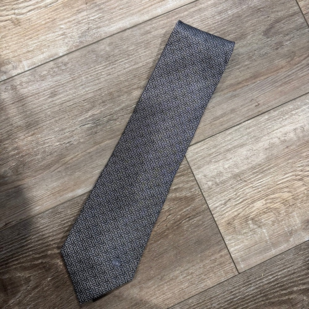 Gianni Versace Mens Silk Tie Grey Black Greek Key‎ Medusa Logo Made in Italy